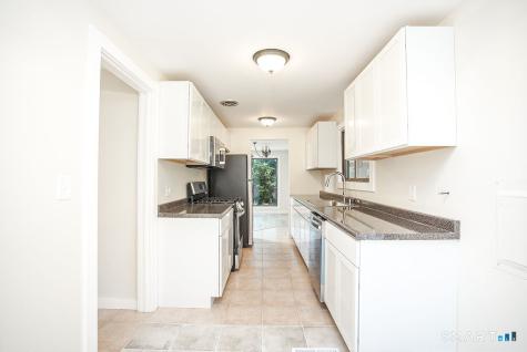 8 Laurel Lane Avon CT 06001