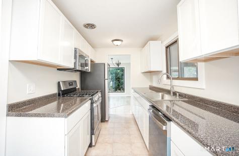 8 Laurel Lane Avon CT 06001