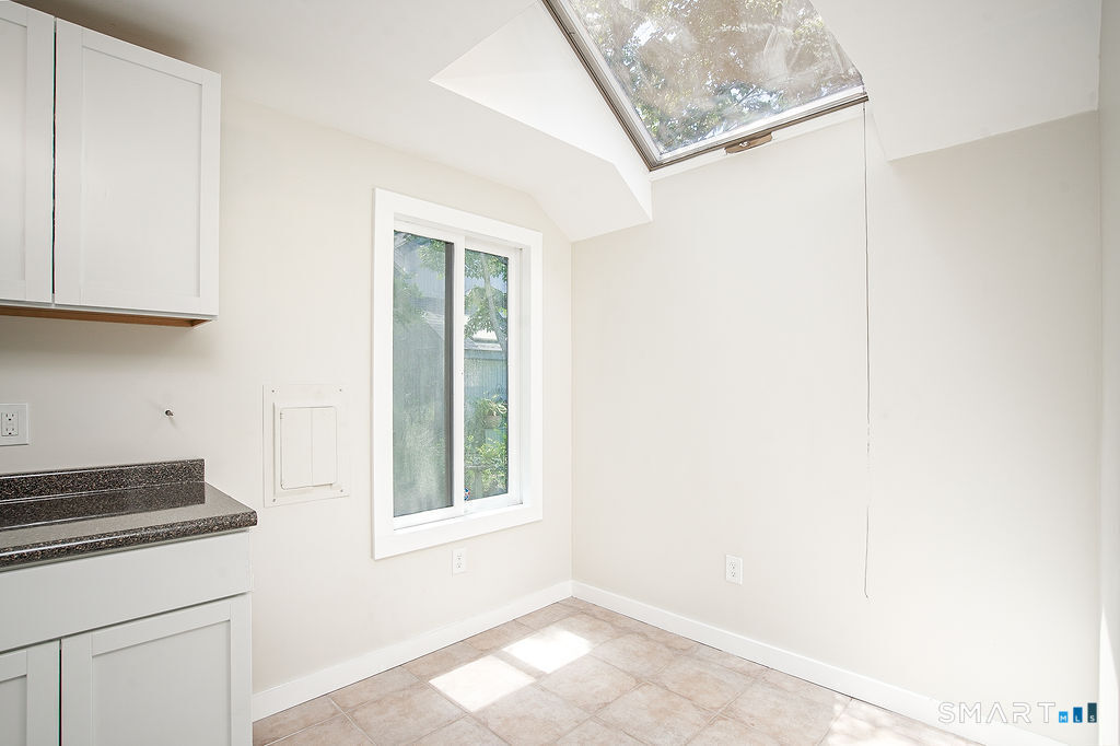 8 Laurel Lane Avon CT 06001