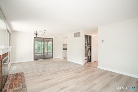 8 Laurel Lane Avon CT 06001