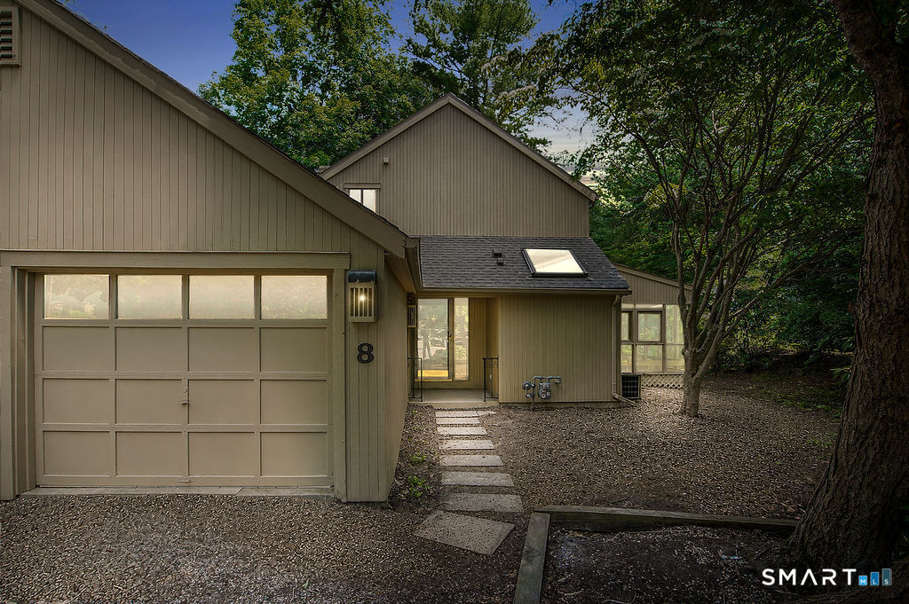 8 Laurel Lane Avon CT 06001