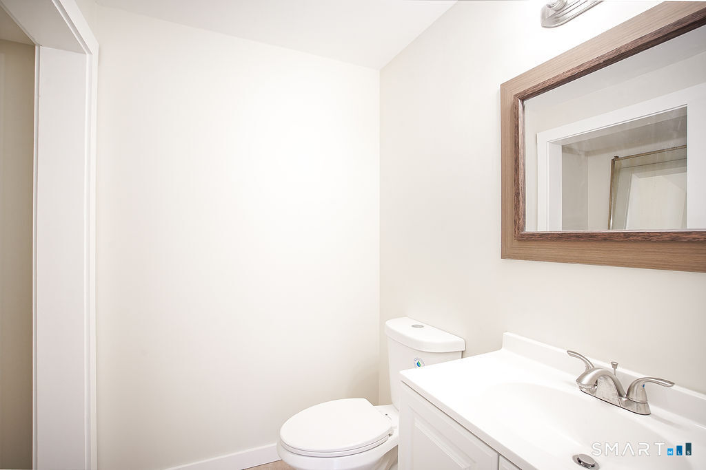 8 Laurel Lane Avon CT 06001