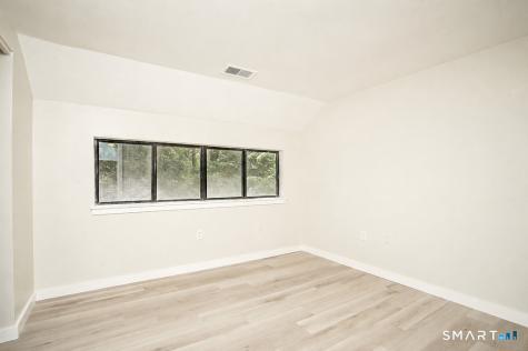 8 Laurel Lane Avon CT 06001