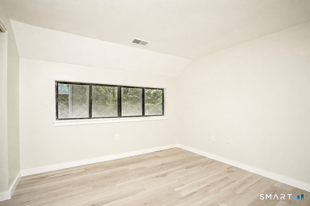 8 Laurel Lane Avon CT 06001