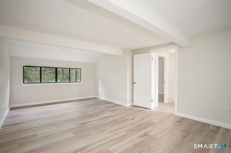 8 Laurel Lane Avon CT 06001