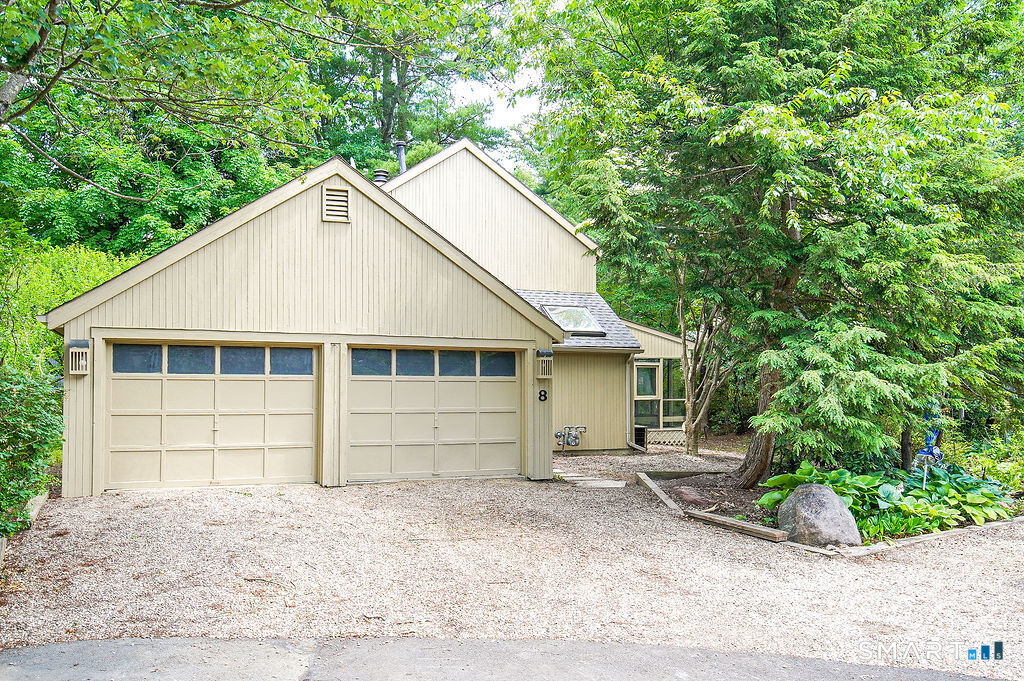 8 Laurel Lane Avon CT 06001