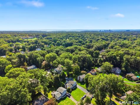 30 Idlewood Place Stamford CT 06905