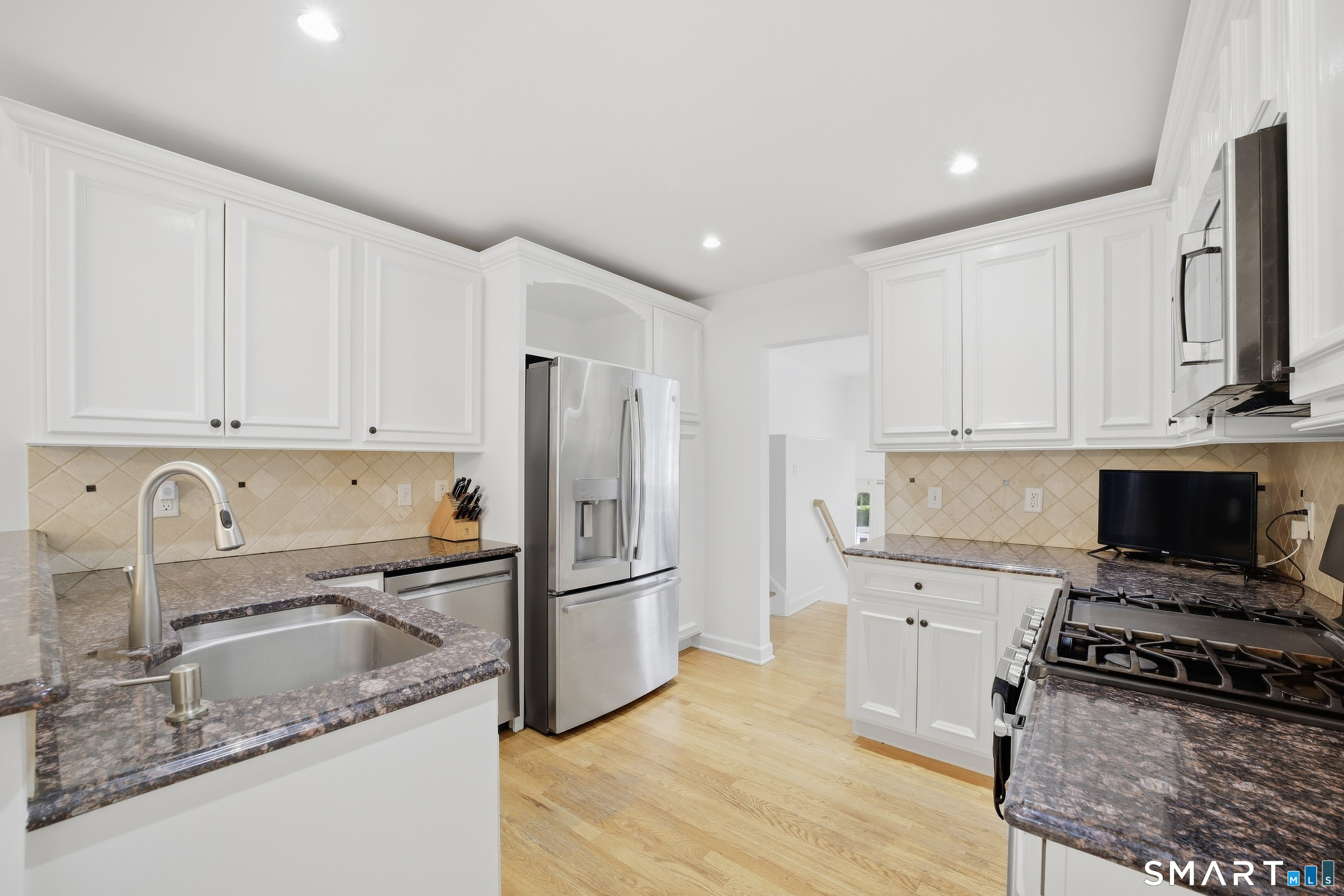 30 Idlewood Place Stamford CT 06905