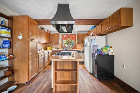 47 8TH Street Norwich CT 06360