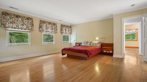 9 Trailside Drive Norwalk CT 06851