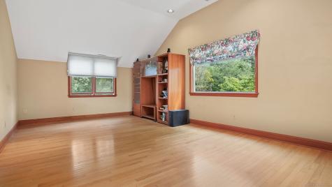 9 Trailside Drive Norwalk CT 06851