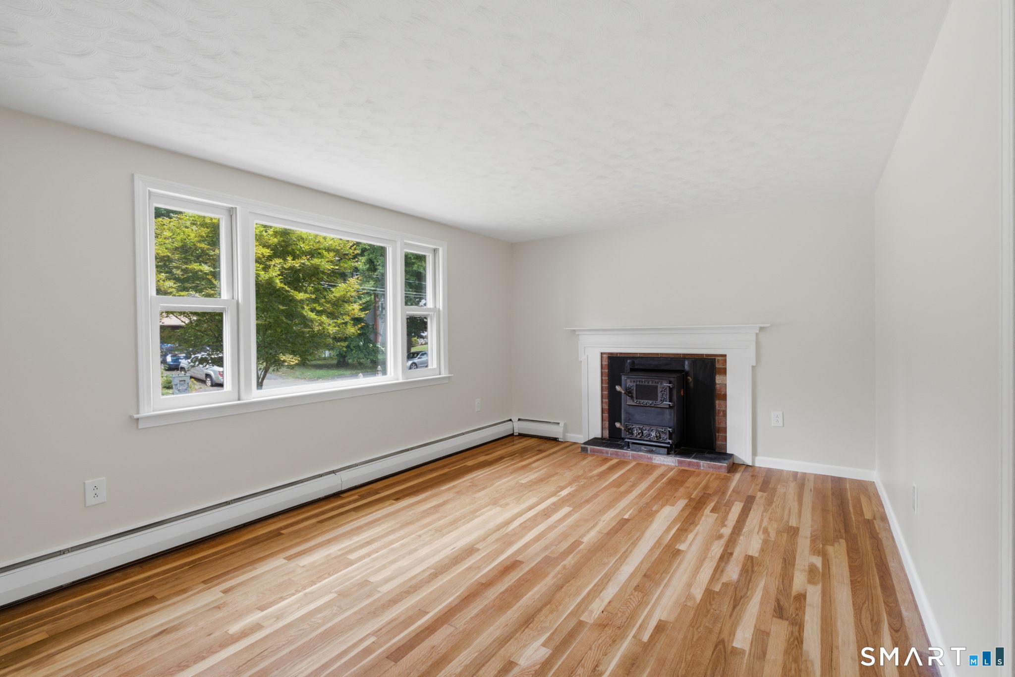 6 Madison Road Enfield CT 06082