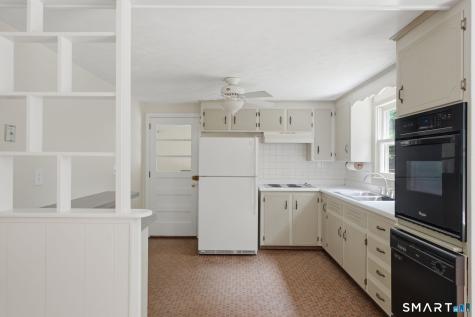 6 Madison Road Enfield CT 06082