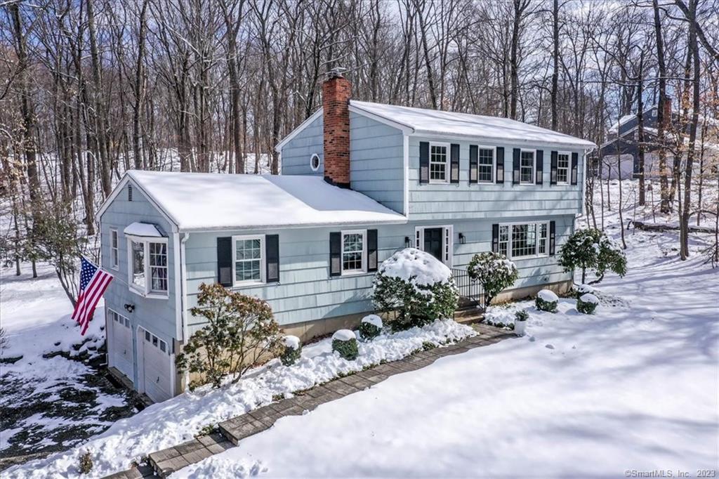 9 Possum Ridge Road Newtown CT 06470