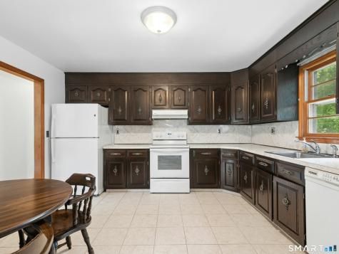 1646 Boston Post Road Darien CT 06820