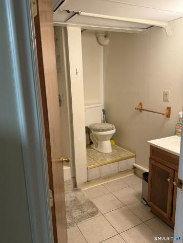 27 Columbus Street East Hartford CT 06108
