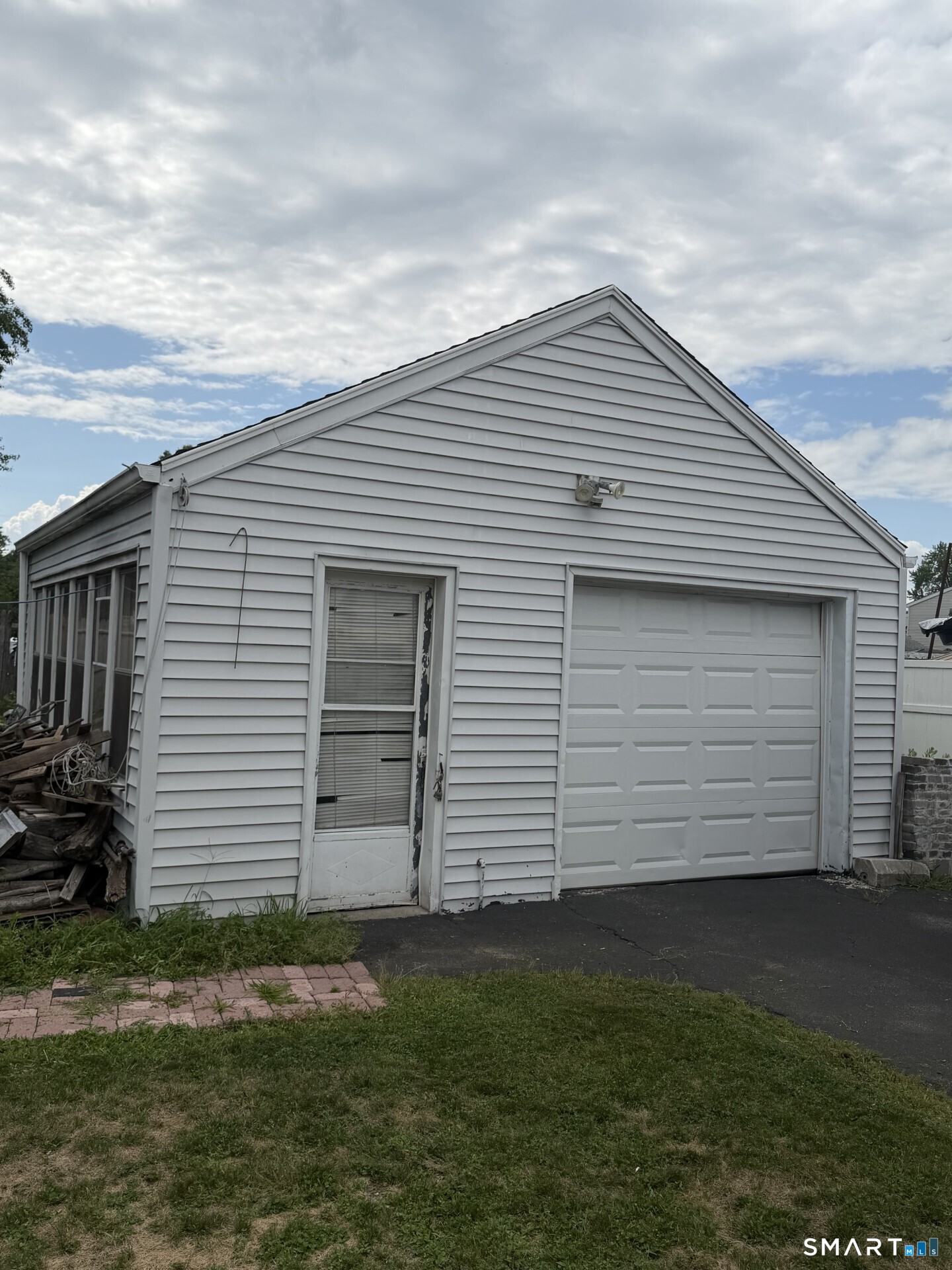 27 Columbus Street East Hartford CT 06108