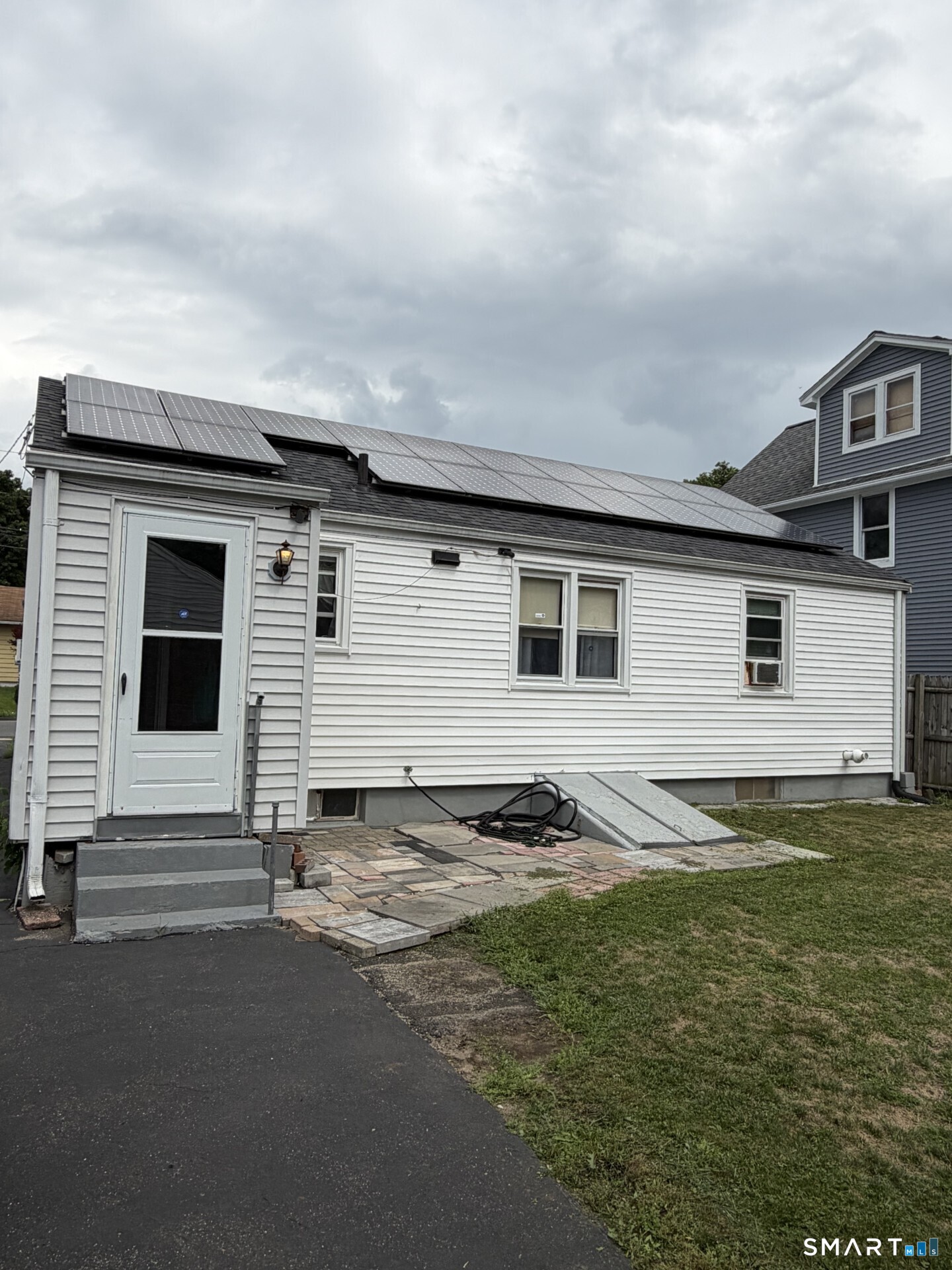 27 Columbus Street East Hartford CT 06108