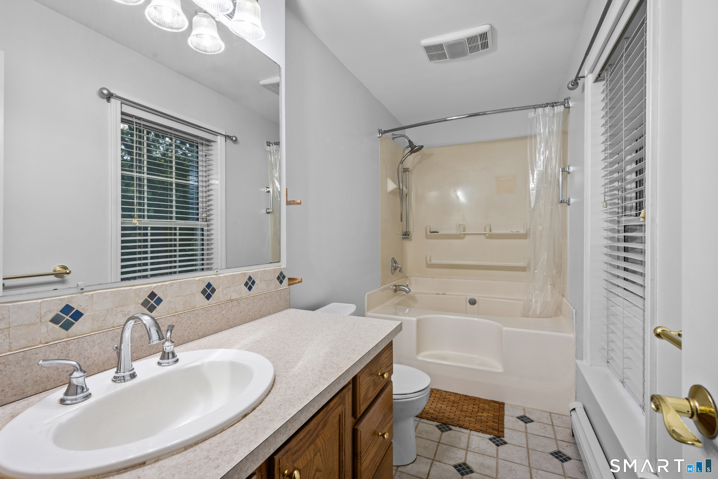 279 Black Ash Road Montville CT 06370