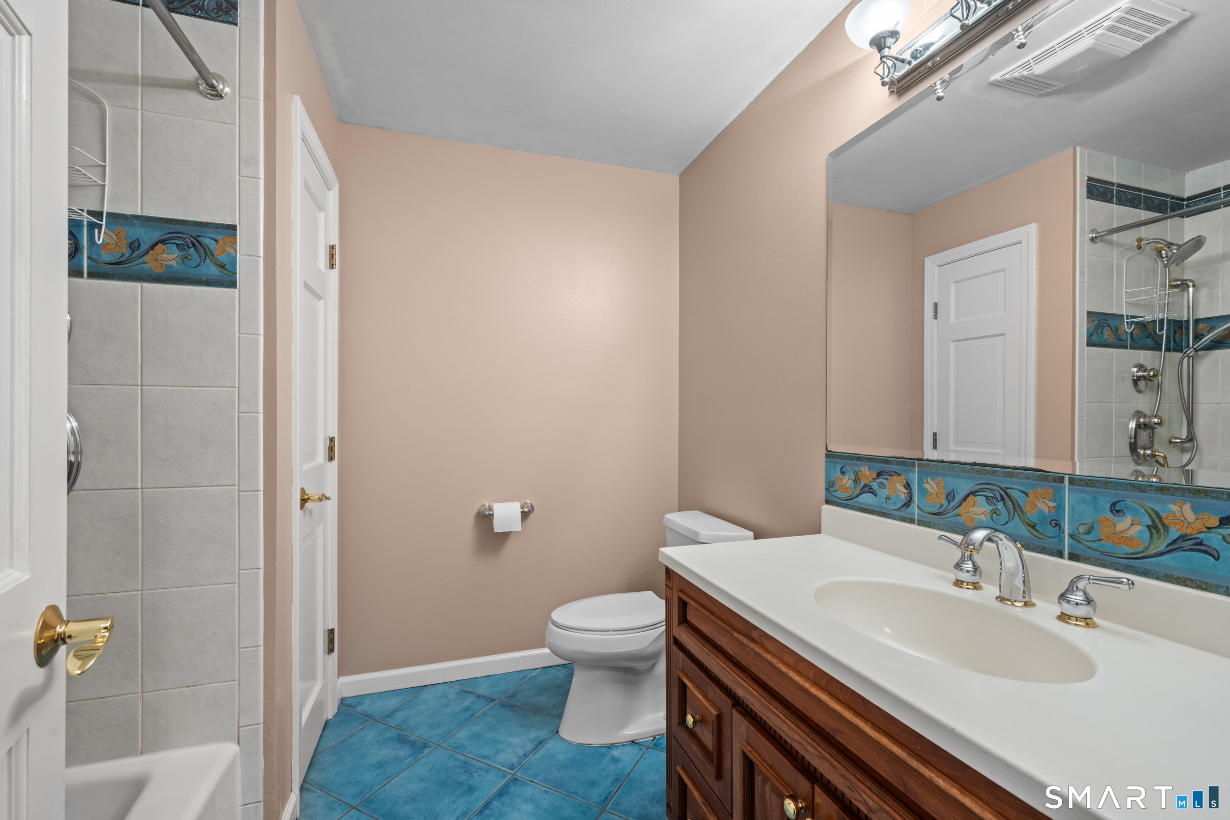 279 Black Ash Road Montville CT 06370