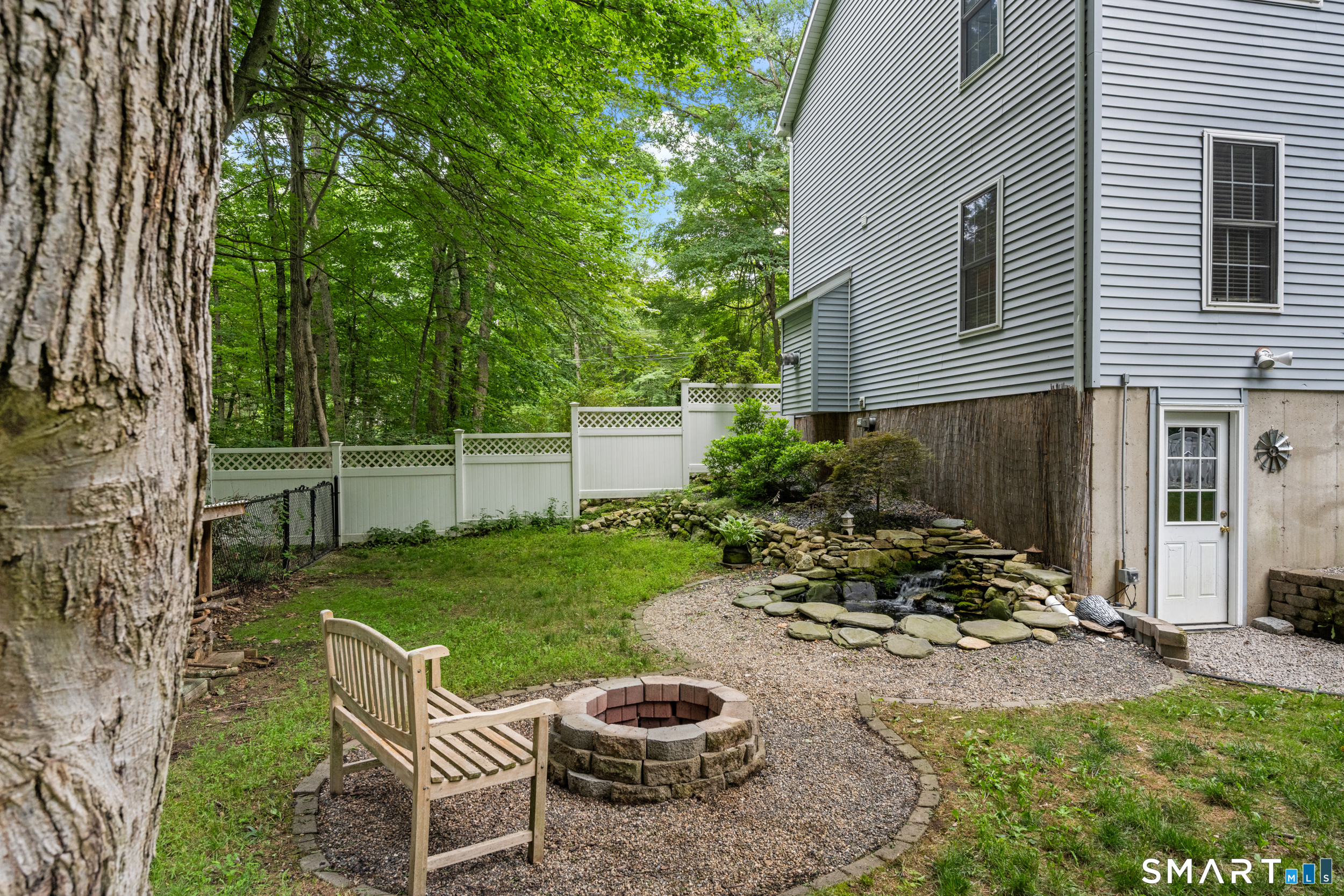 279 Black Ash Road Montville CT 06370