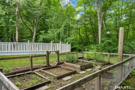 279 Black Ash Road Montville CT 06370