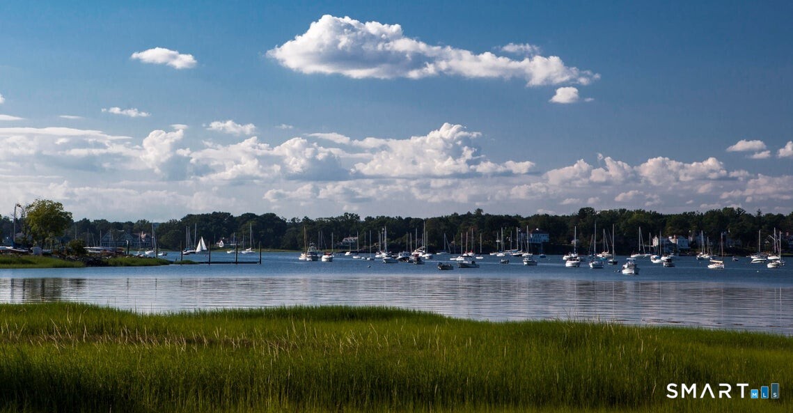6 Meadowbank Road Greenwich CT 06870