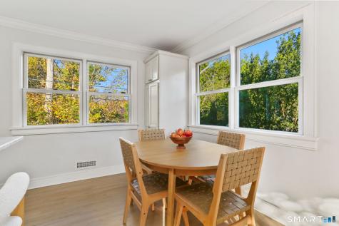 6 Meadowbank Road Greenwich CT 06870