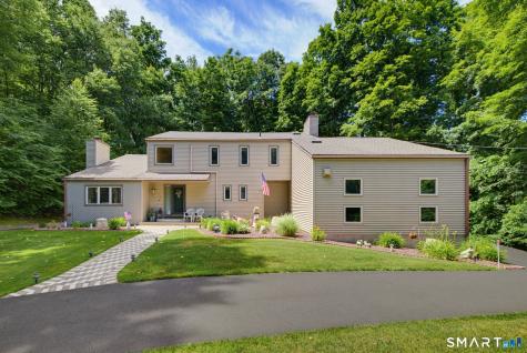 70 Pine Hollow Drive Middlebury CT 06762