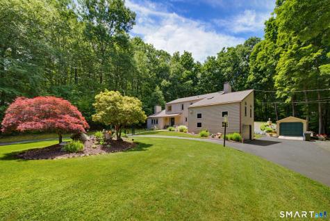 70 Pine Hollow Drive Middlebury CT 06762