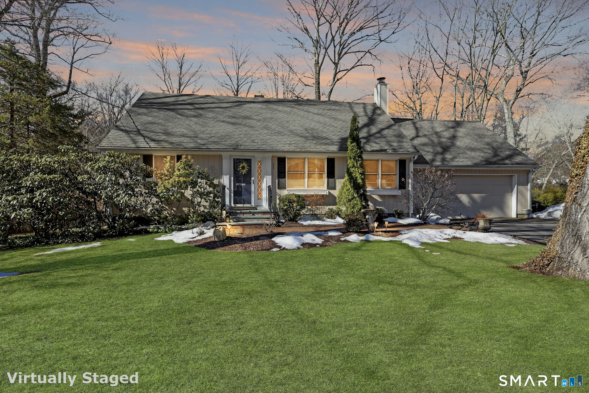 205 Winnepoge Drive Fairfield CT 06825