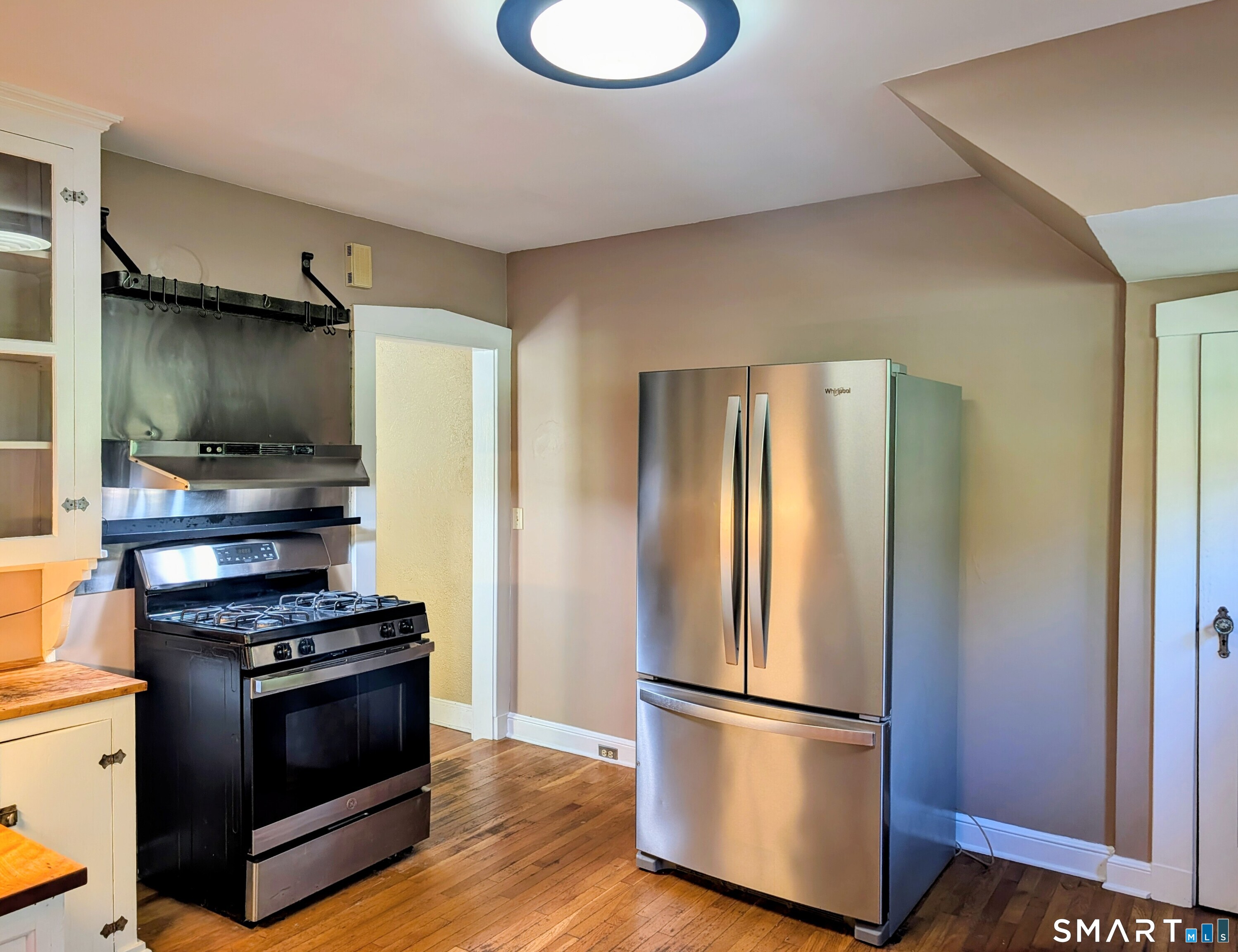 127 Roger Road New Haven CT 06515