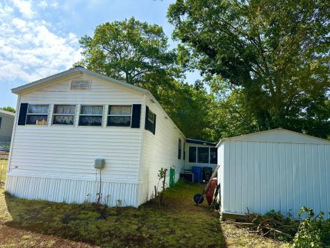 136 Hunters Road Norwich CT 06360