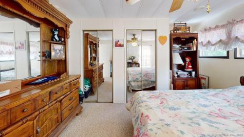 136 Hunters Road Norwich CT 06360