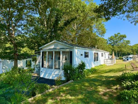 136 Hunters Road Norwich CT 06360