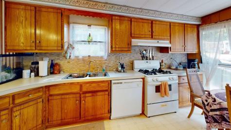 136 Hunters Road Norwich CT 06360