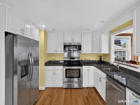 28 Bellaire Drive Old Saybrook CT 06475