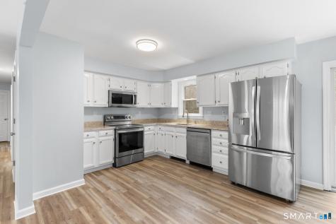 33 Deer Ridge Road Stonington CT 06378