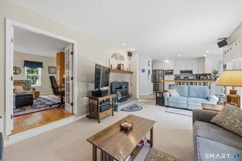 82 Nicole Drive Naugatuck CT 06770