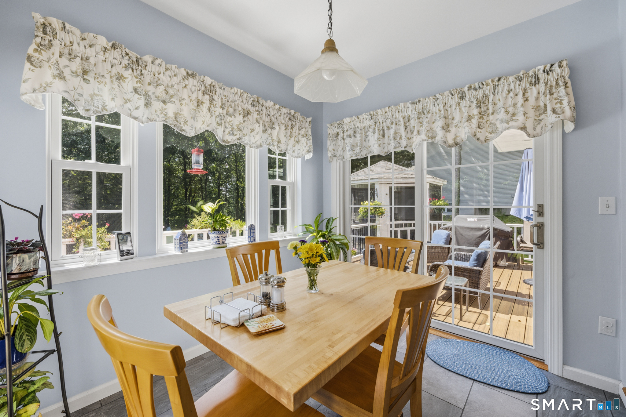 82 Nicole Drive Naugatuck CT 06770