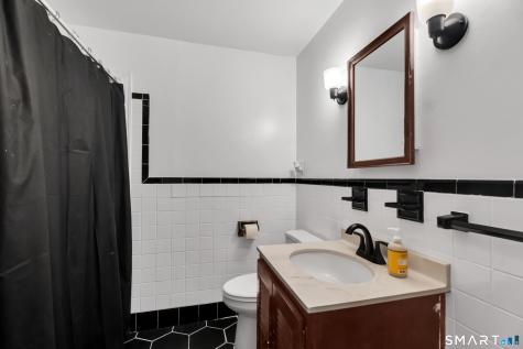 19 Lakeview Street Meriden CT 06451