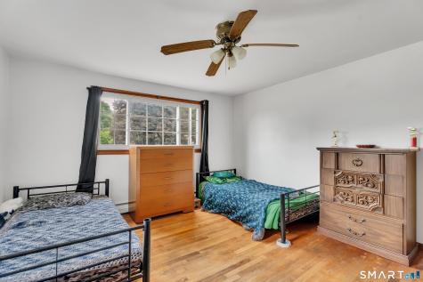 19 Lakeview Street Meriden CT 06451