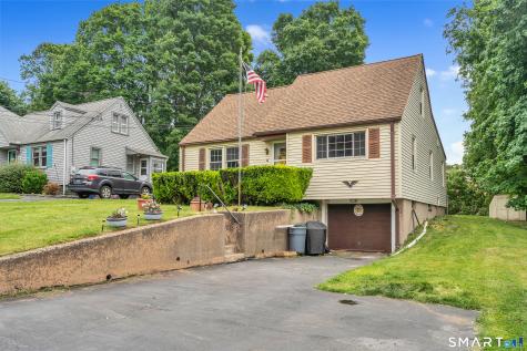 19 Lakeview Street Meriden CT 06451