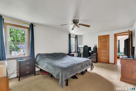 19 Lakeview Street Meriden CT 06451