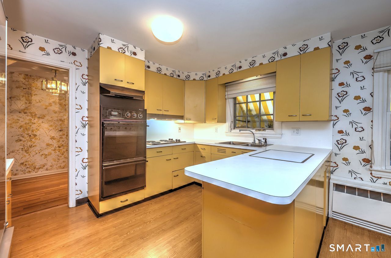 814 Grassy Hill Road Orange CT 06477