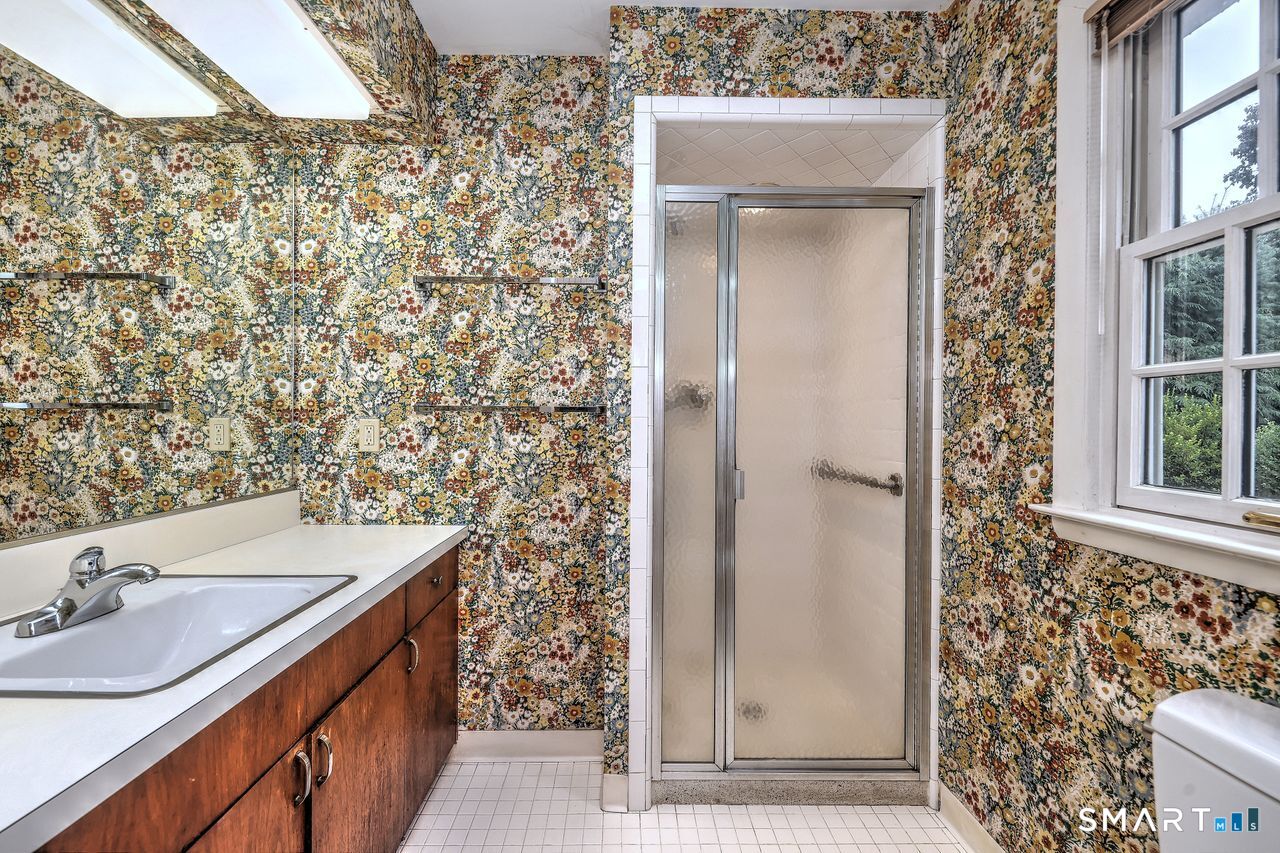814 Grassy Hill Road Orange CT 06477
