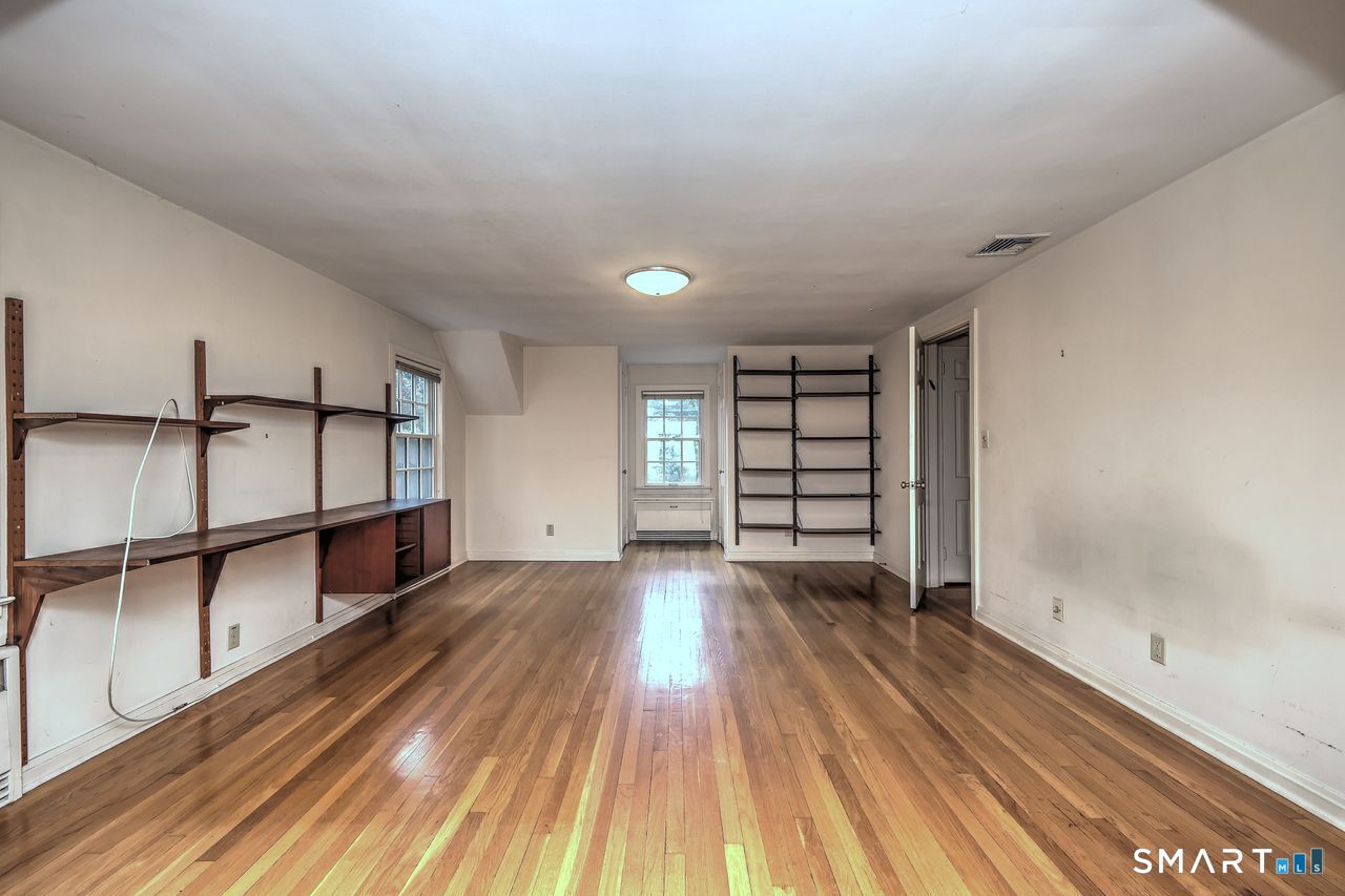 814 Grassy Hill Road Orange CT 06477