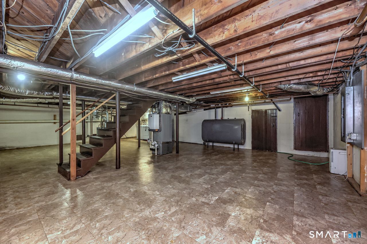 814 Grassy Hill Road Orange CT 06477