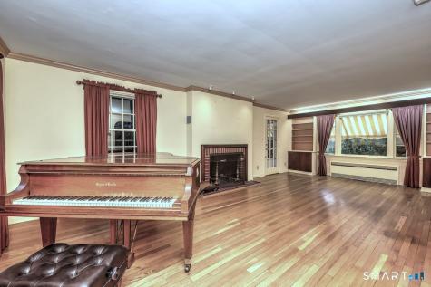 814 Grassy Hill Road Orange CT 06477