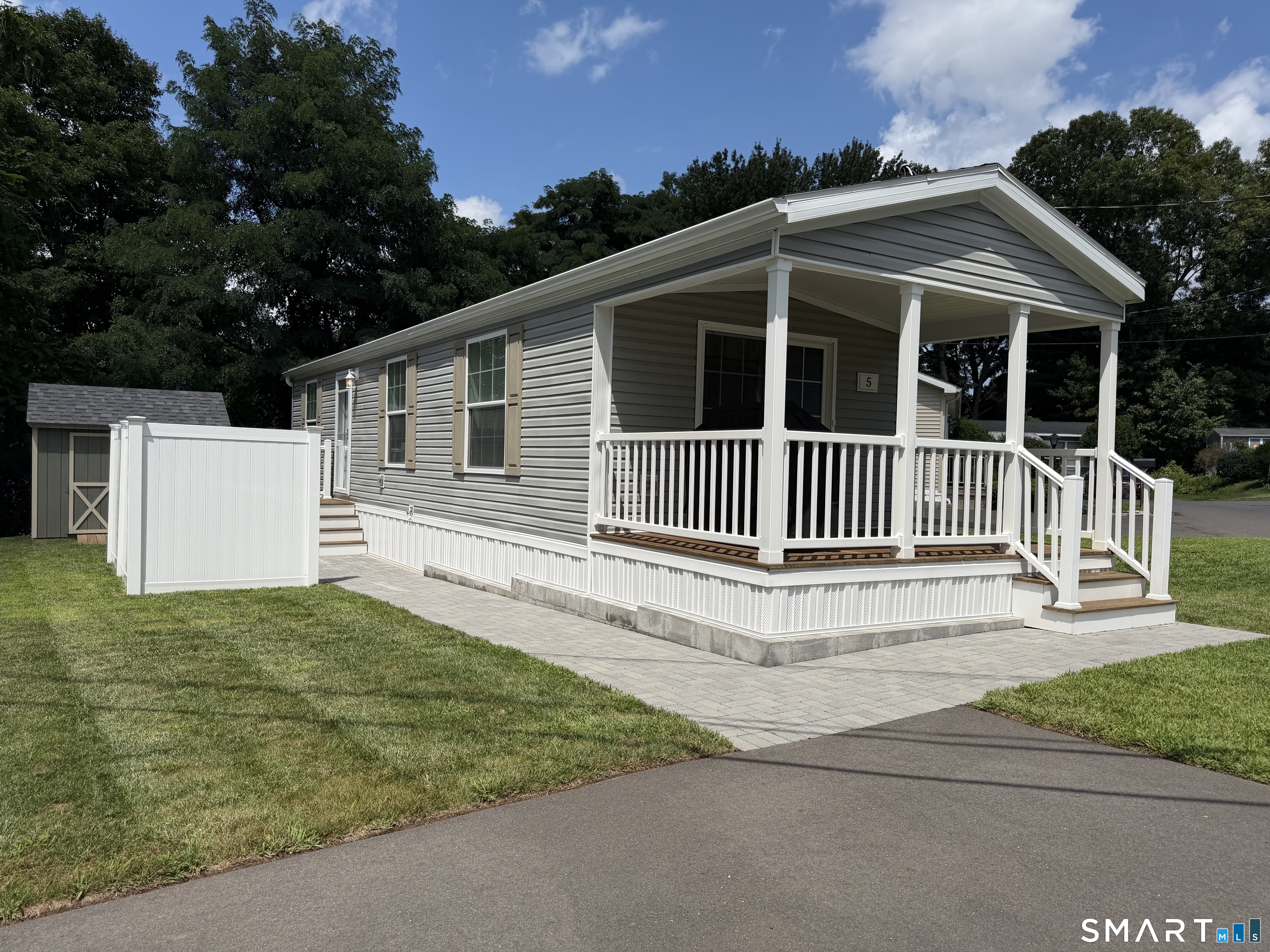 5 Sundeck Terrace Southington CT 06489